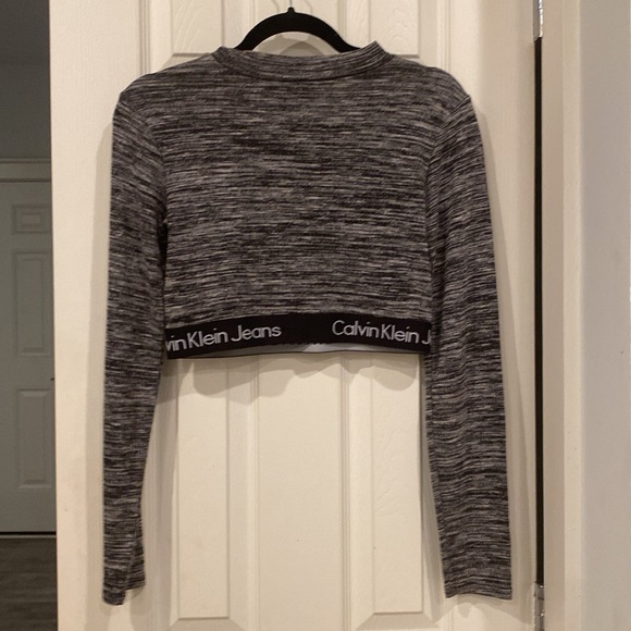 Gray and white long sleeve crop top by Calvin Klein, Size Medium - Picture 5 of 6